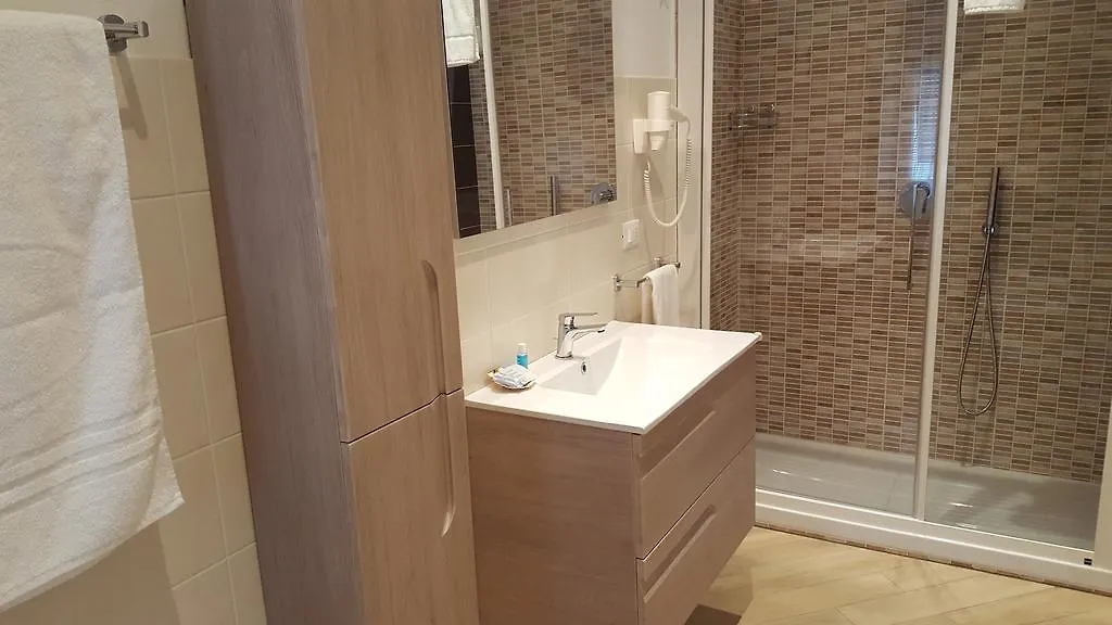 Guest House Le Tre Spezie Специя