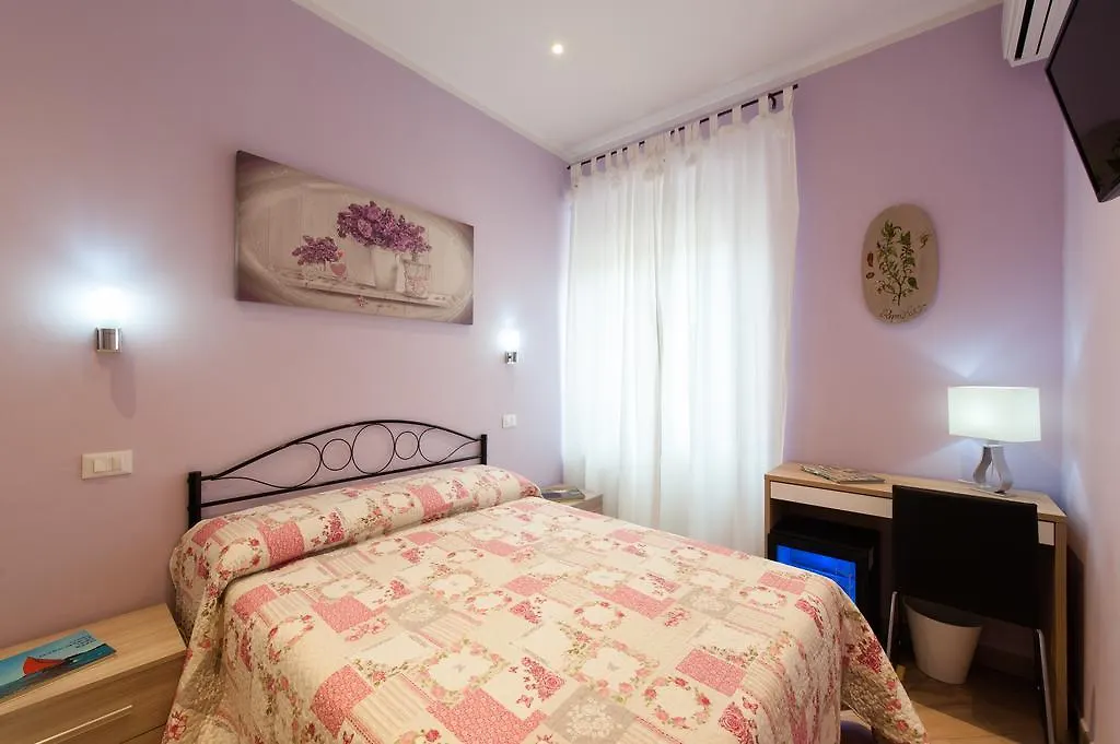 **  Guest House Le Tre Spezie La Spezia Italy