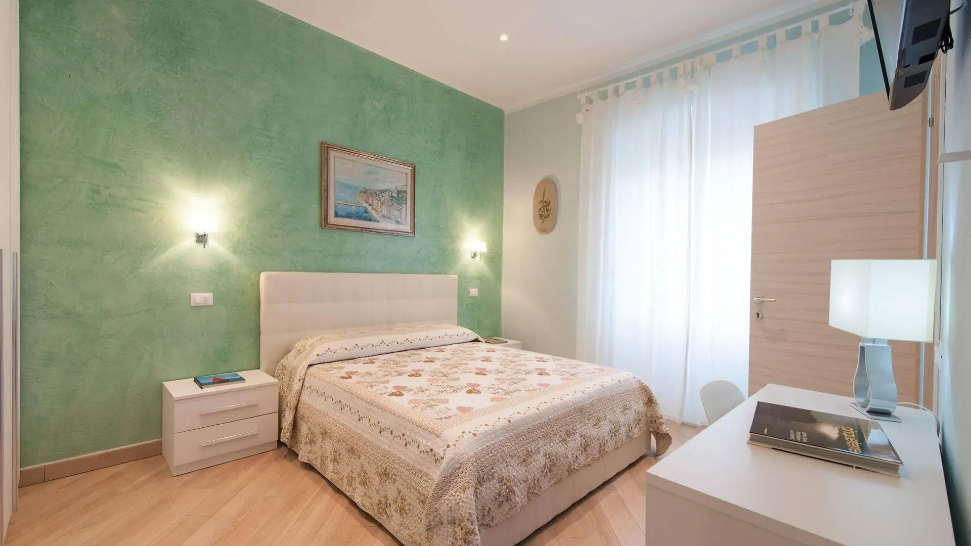 Guest House Le Tre Spezie La Spezia 2*,  Italy